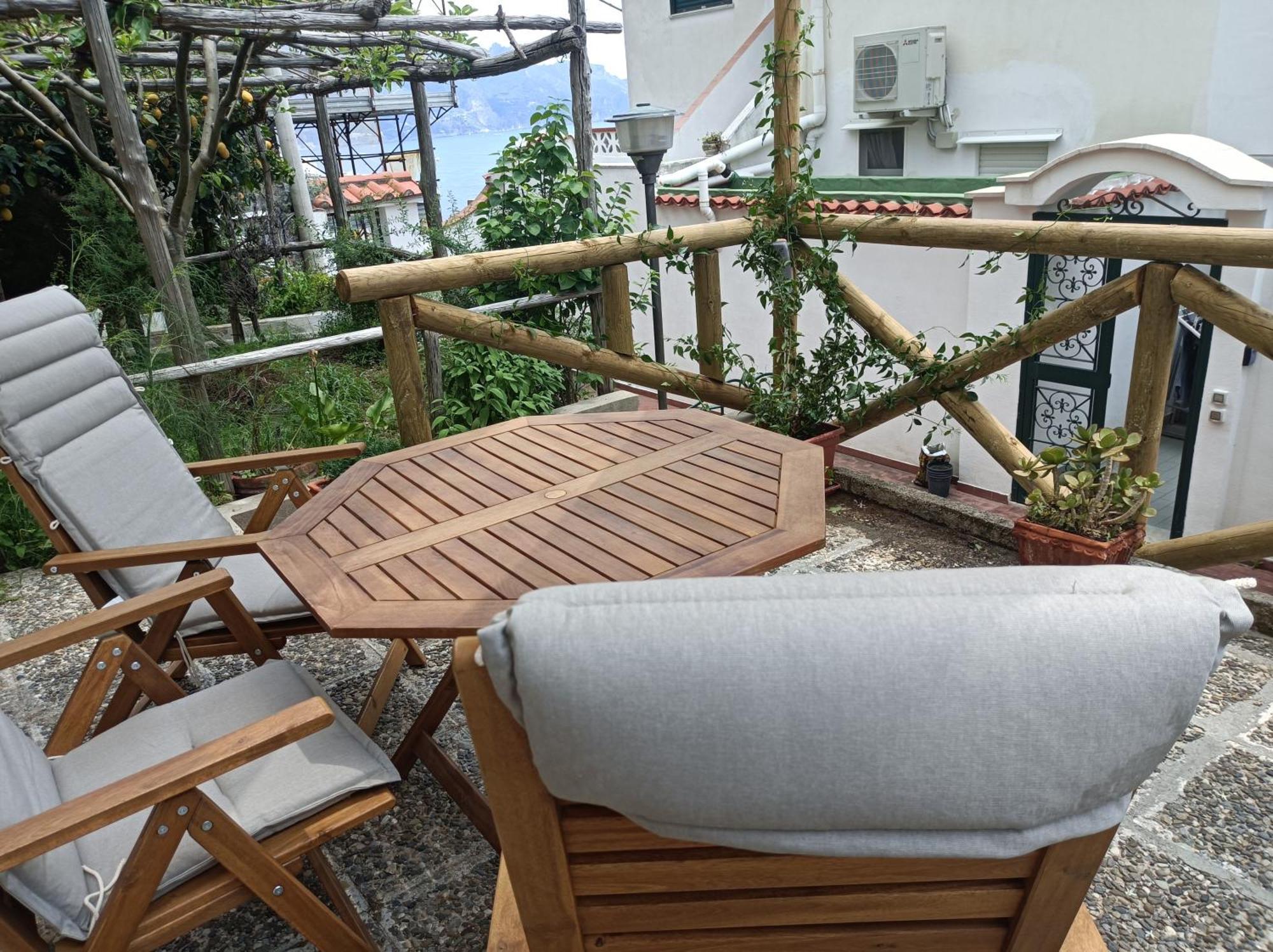 Appartamento Turchese Amalfi Esterno foto